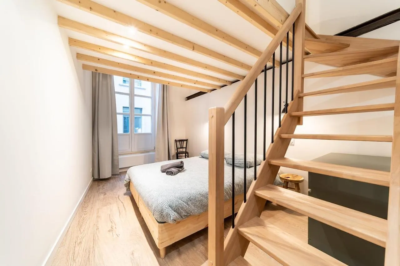 Les Suites De L'Opera - Apartment Barbara For 10 People Лион 0*,  Франция