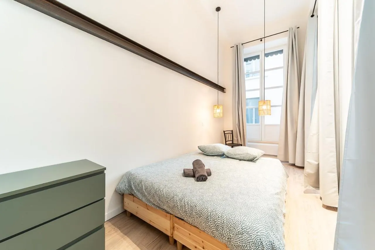 Les Suites De L'Opera - Apartment Barbara For 10 People Lyon 0*,  France